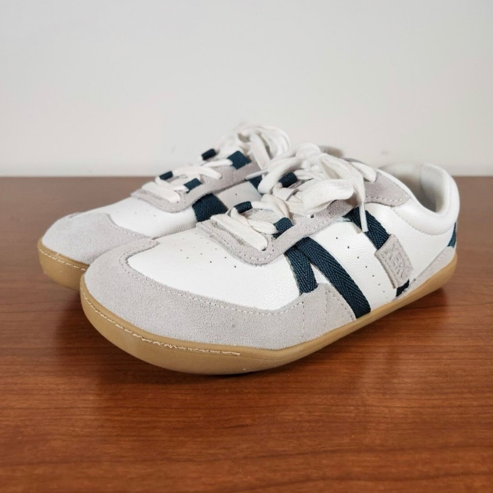 SOLD Xero Barefoot Shoes Kelso 8.5 / 39EU